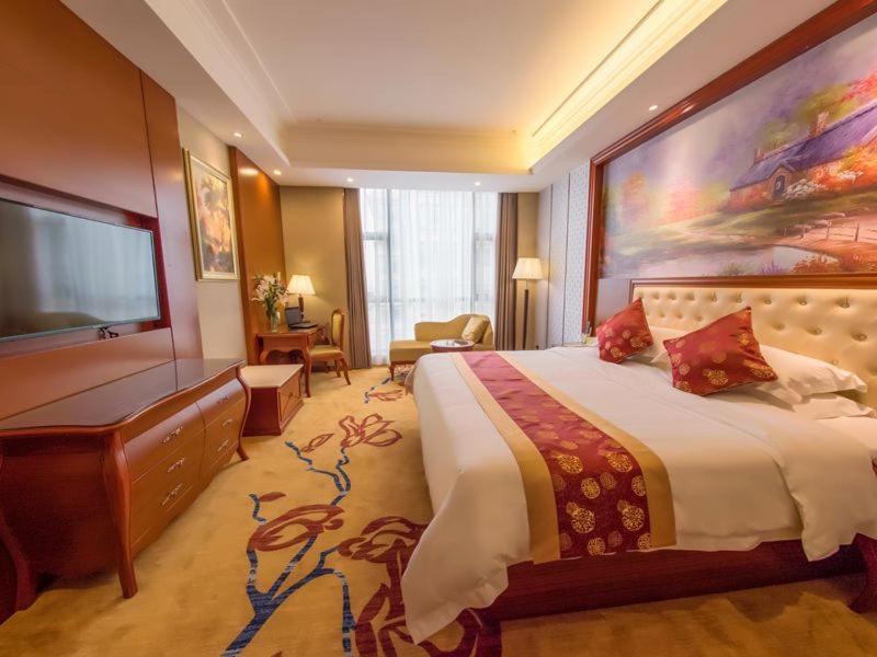Vienna International Hotel Guangxi Duan Du'an Exterior photo